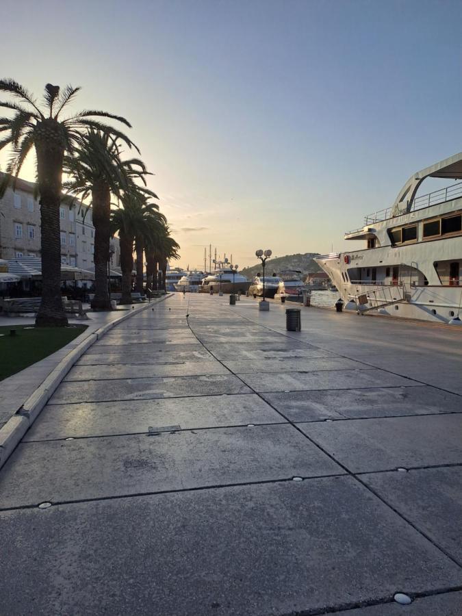 Sara Trogir Exterior photo